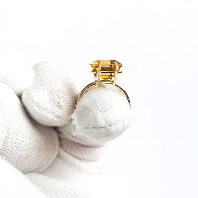 bague moderniste, or 18K et citrine