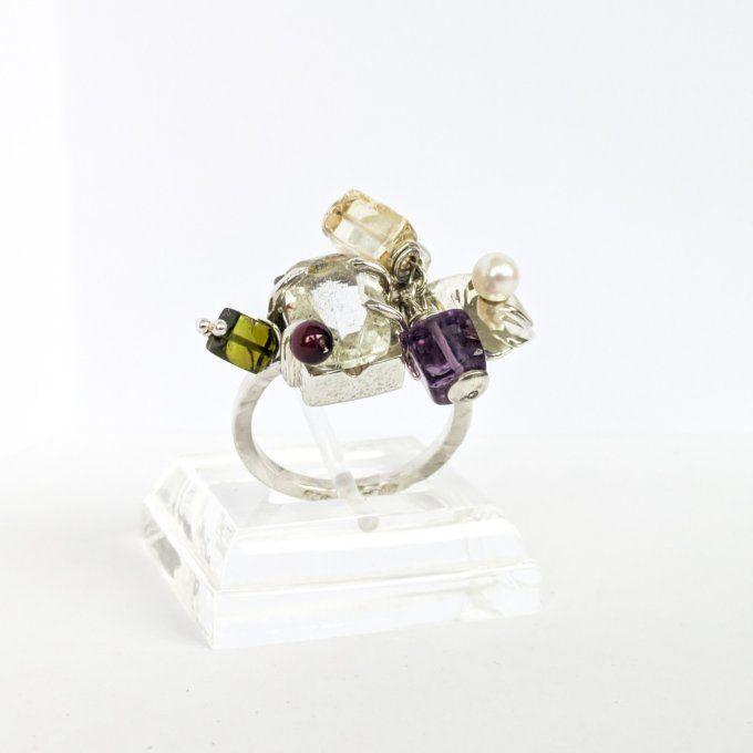 bague multi-pierre